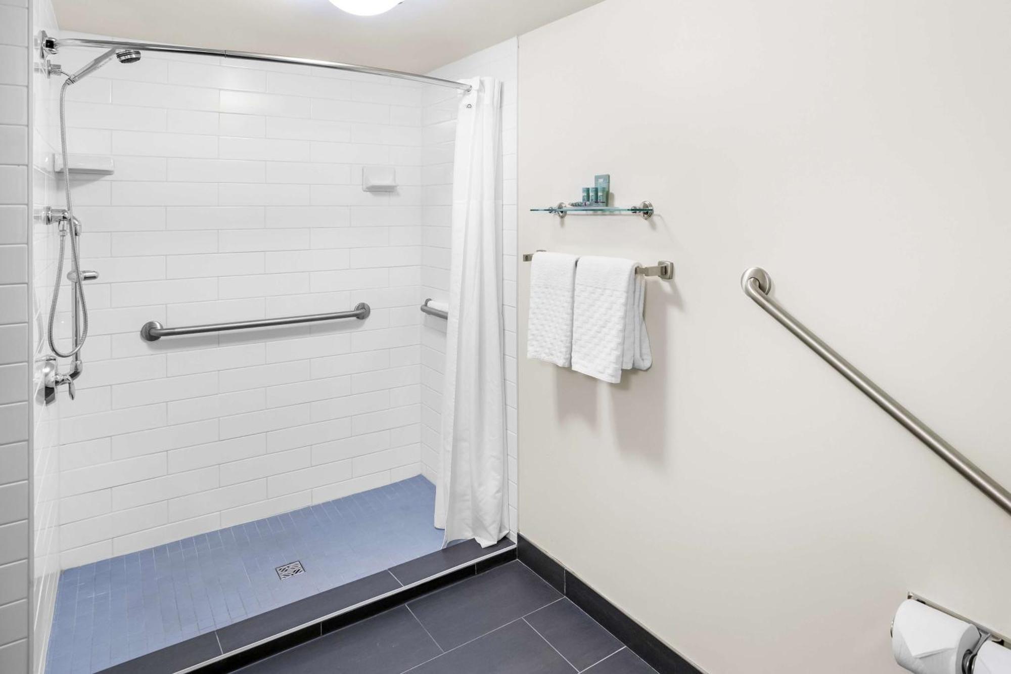 Best Western Thompson Exterior foto